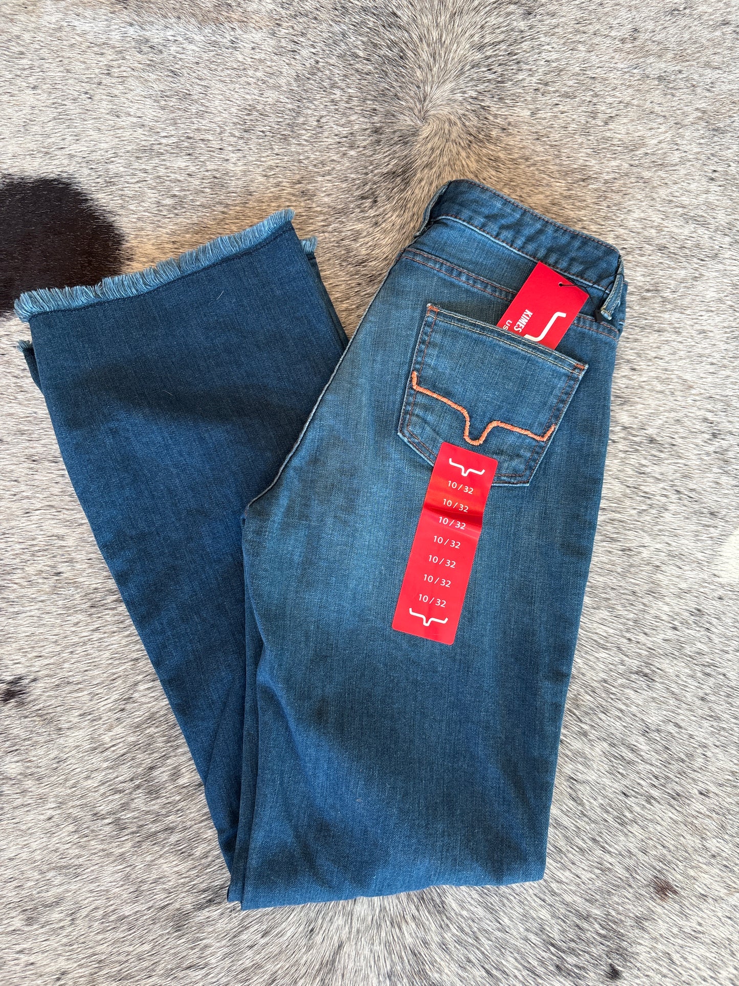 Lola raw him Kimes Ranch jeans