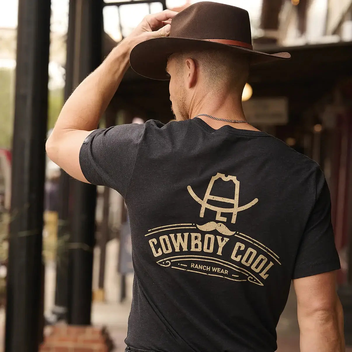 Hank Ranch Wear Western Graphic Tee: S