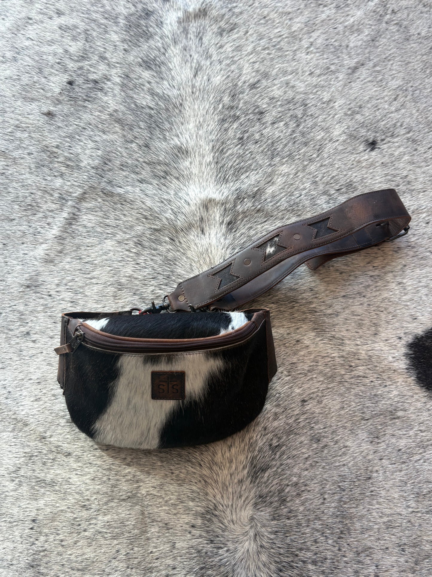 STS Aztec cowhide sling bag